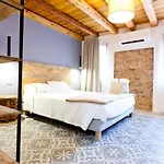 فندق مبيت وإفطار La Caneva 951