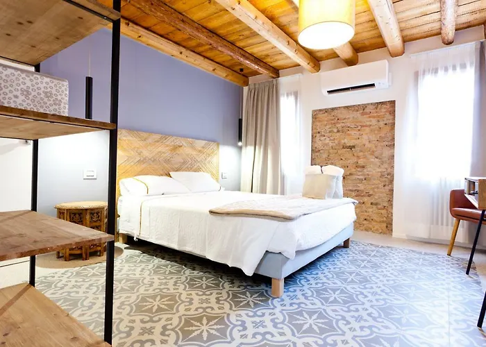 Bed & Breakfast La Caneva 951