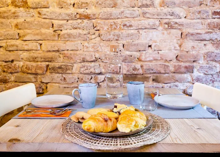 فندق مبيت وإفطار La Caneva 951